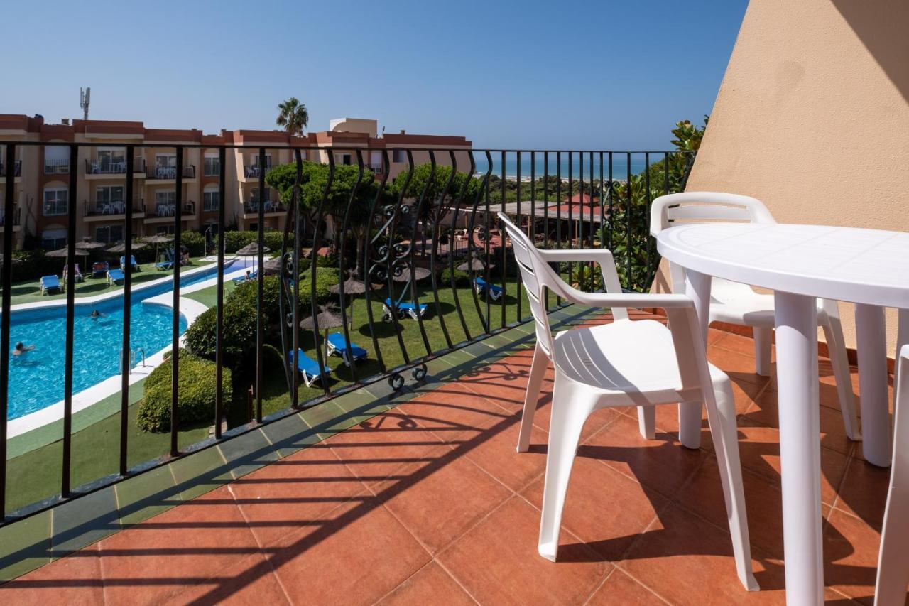 Aparthotel Las Dunas Chiclana de la Frontera Exteriör bild