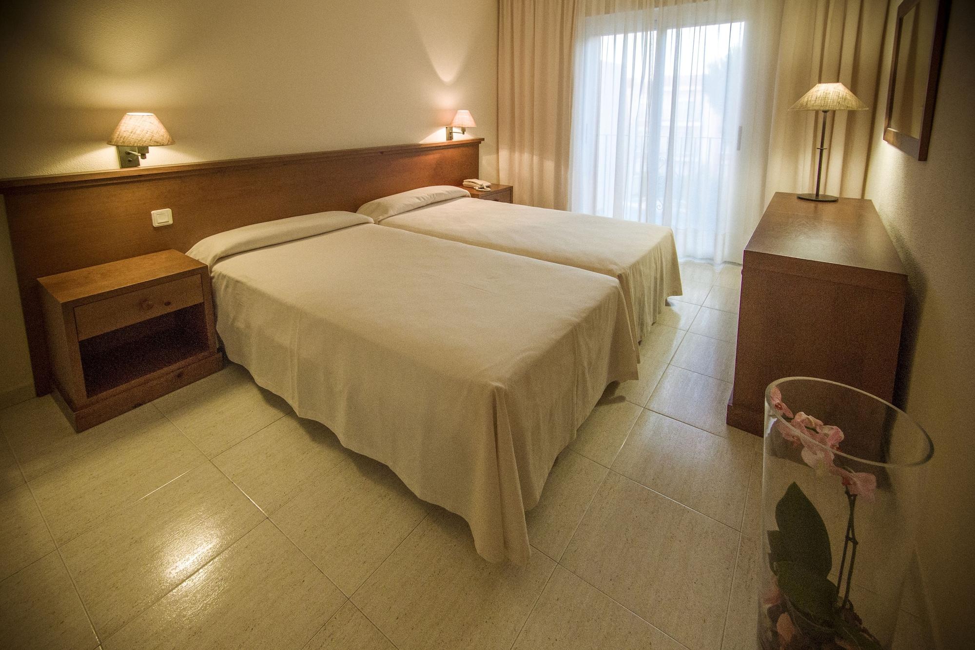 Aparthotel Las Dunas Chiclana de la Frontera Exteriör bild
