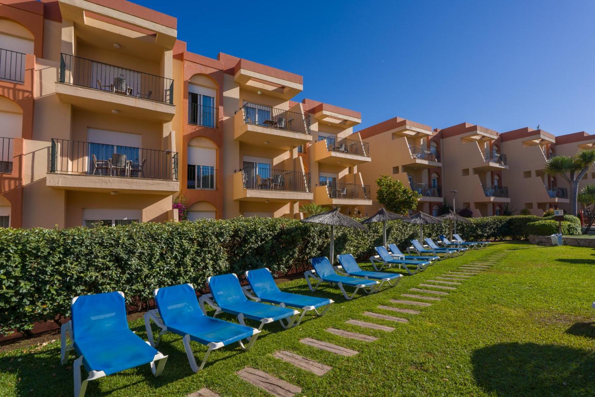 Aparthotel Las Dunas Chiclana de la Frontera Exteriör bild