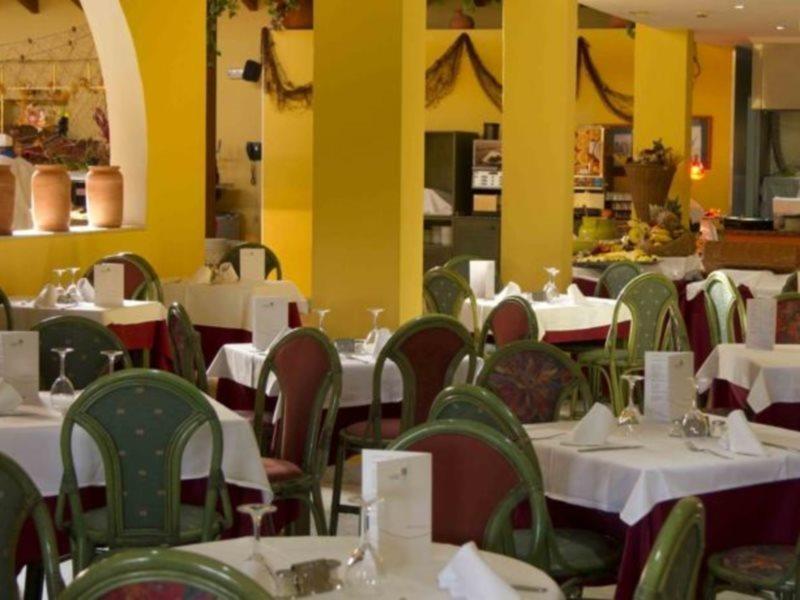 Aparthotel Las Dunas Chiclana de la Frontera Exteriör bild